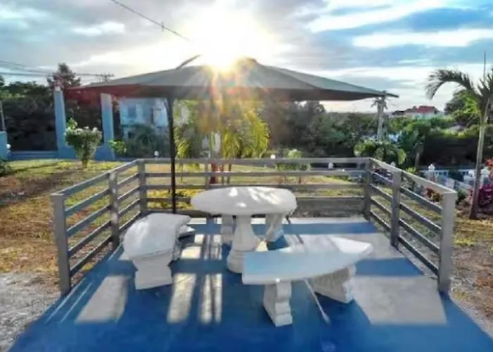 Mirando Place #3---beach Club Access, Hot Tub, Gym, Pool, 3 Lounges, Townhouse 3 ,airport 10min
